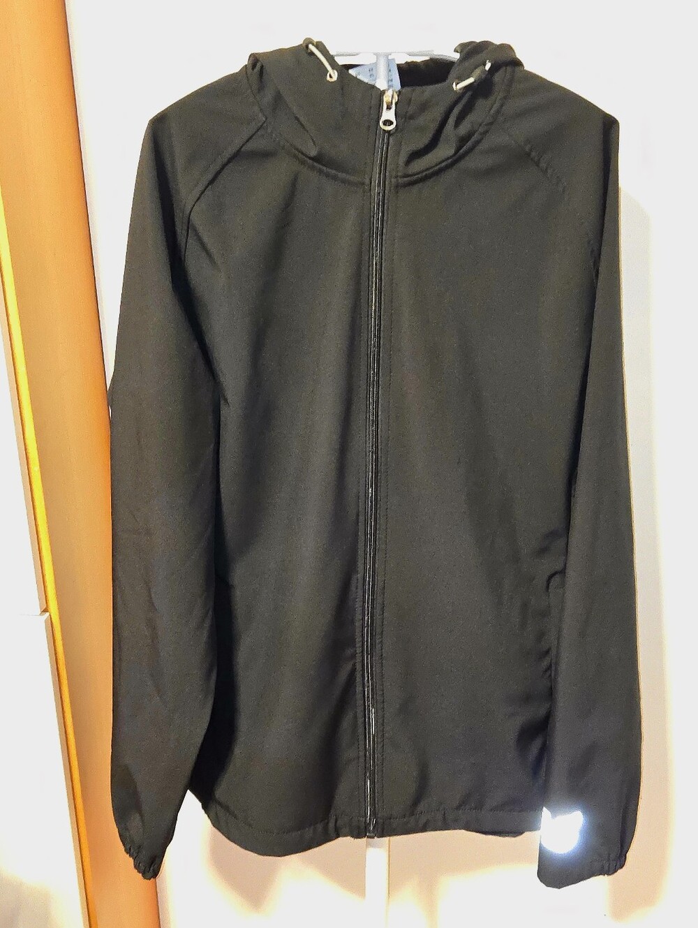 NEW BALANCE Activewear Kids Boys Black Hooded Windbreaker Size XL